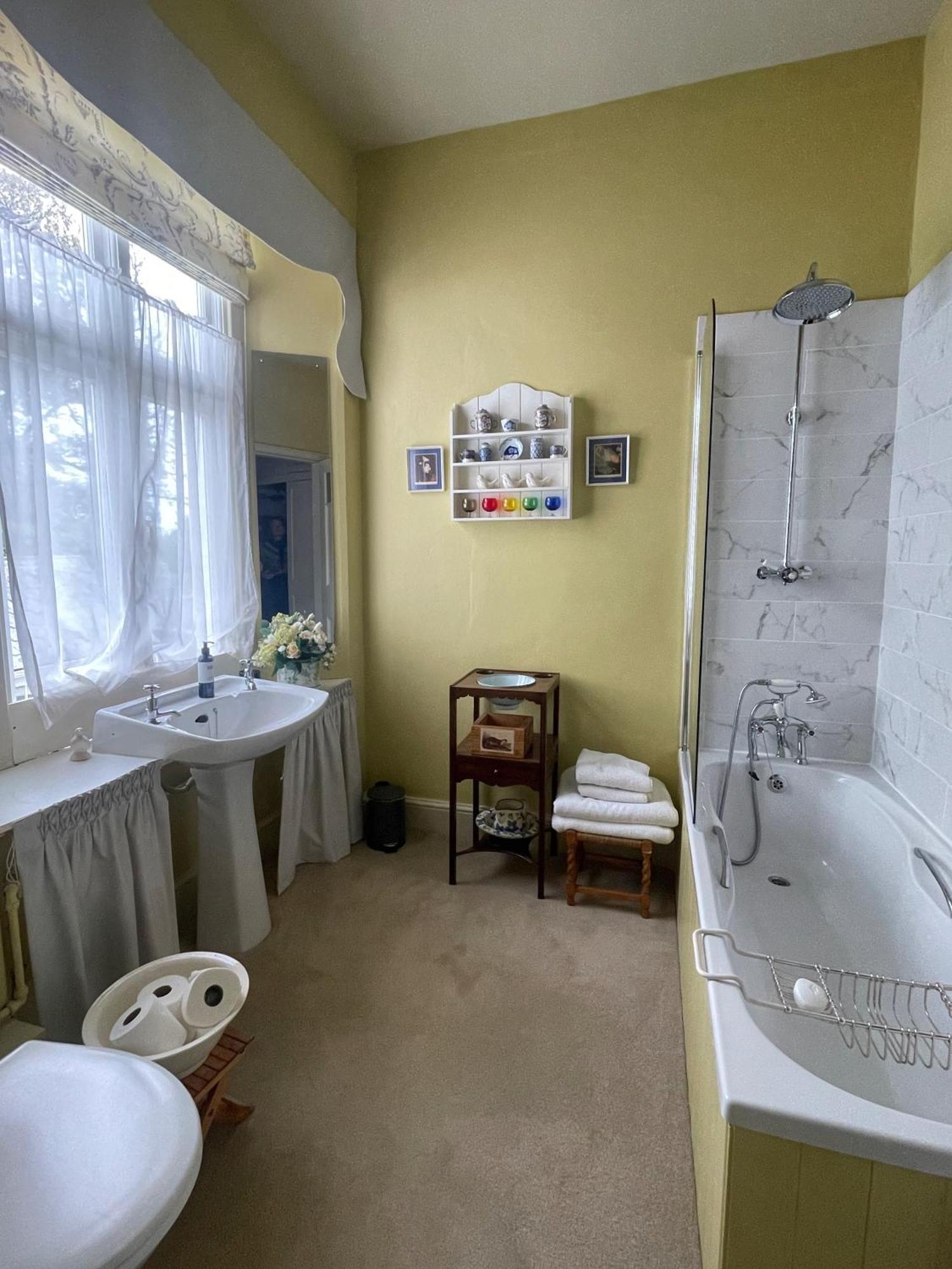 Trewardale Bed & Breakfast Bodmin Bagian luar foto